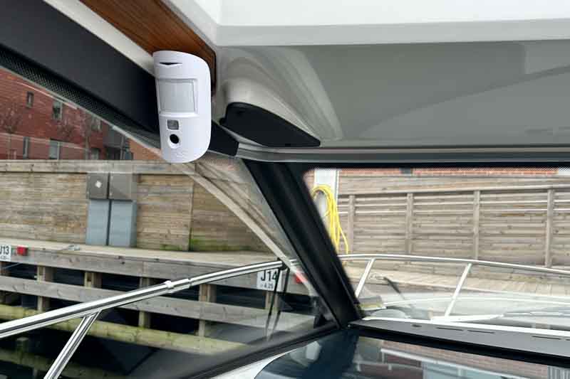 Ajax GPS Tracker for Boats – Advanced Marine Security with Europe Coverage and Anti-Theft Protection
